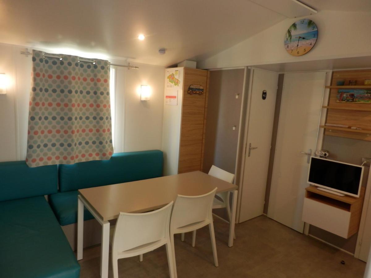 Hotel Camping Les Sables du Midi à Valras-Plage Extérieur photo